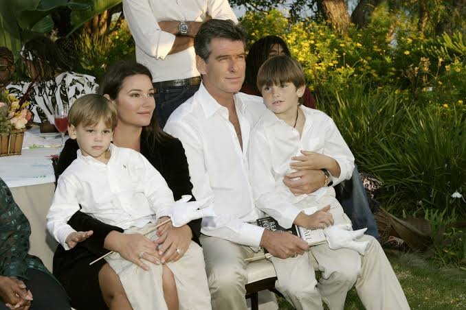 pierce brosnan moglie